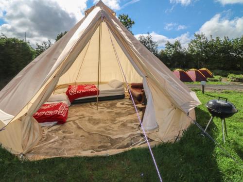 Holmesfield House | Bell Tent One