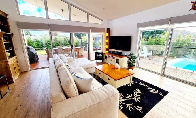 St Leonards House | Bella Beach House - An Oasis on the Bellarine