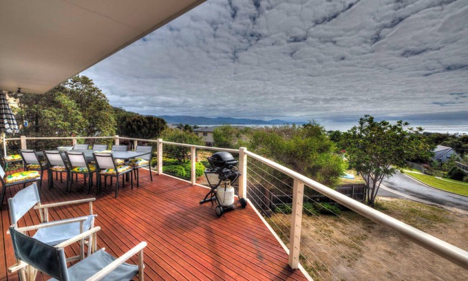 Bicheno House | Bella Vista - Freycinet Holiday Houses