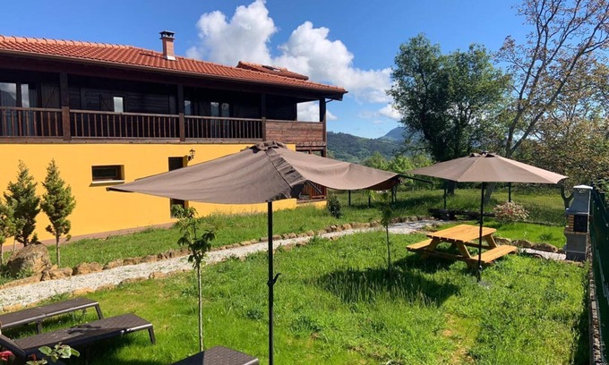 Beloncio Cottage | BELLASVISTAS RURAL HOUSE 3 ROOMS 8 PEOPLE
