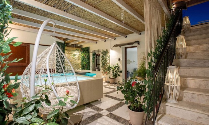 Halepa House | Belle Époque | Chania City Villa