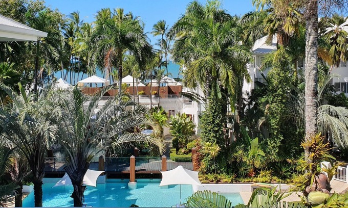 Palm Cove Apartment | Belle Escapes 88 Alamanda Palm Cove Luxury Suite with Ocean Views