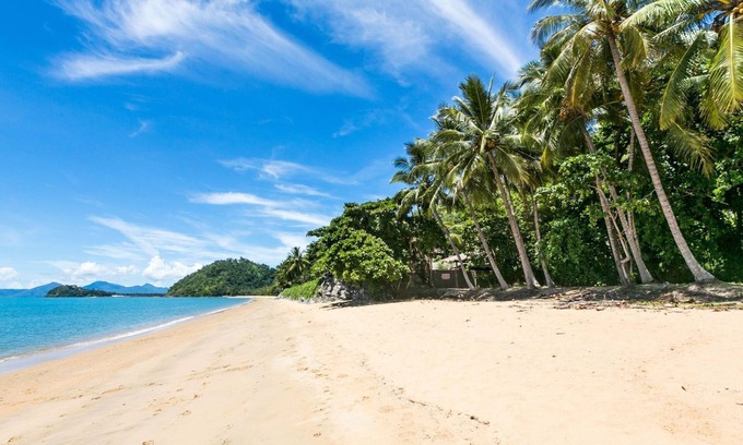 Trinity Beach House | Belle Escapes Lagoon Luxe in Private Estate