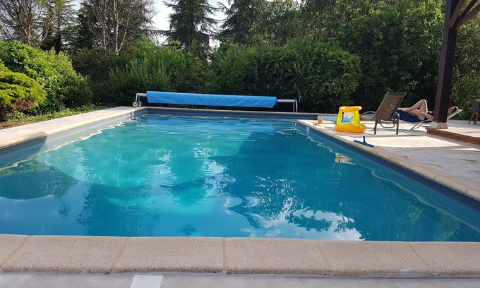 Nerac Bed & Breakfast | Belle Suite Confortable Avec Petit Déjeuner Chez Phil et Isa