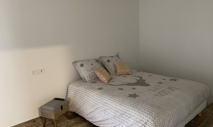 Folligny Villa | Belle Villa 2h private relaxation area included in nightly rate