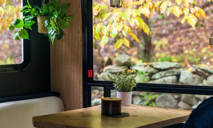 Highmount House | Belleayre Glamper Mountaintop Getaway in Catskills