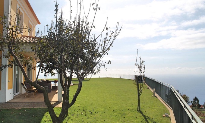 Prazeres House | Bellevue Villa Madeira Magnificent Sea View