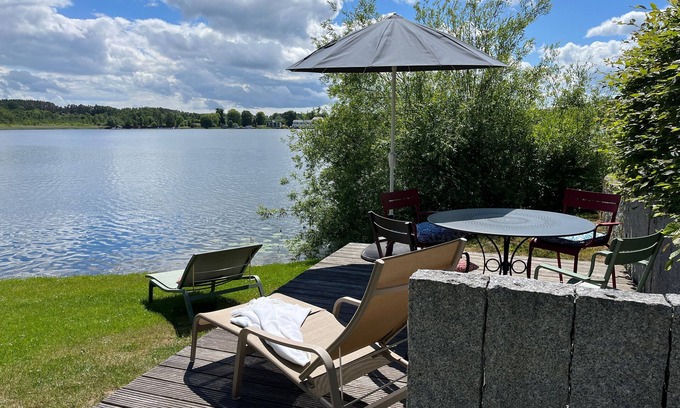 Krakow am See Apartment | Bellin apartment for the whole family right on the water - Bellin