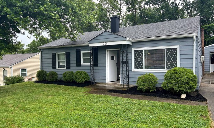 Loveland Apartment | Bellwood, 2 bed house w/2 living areas, Superhost