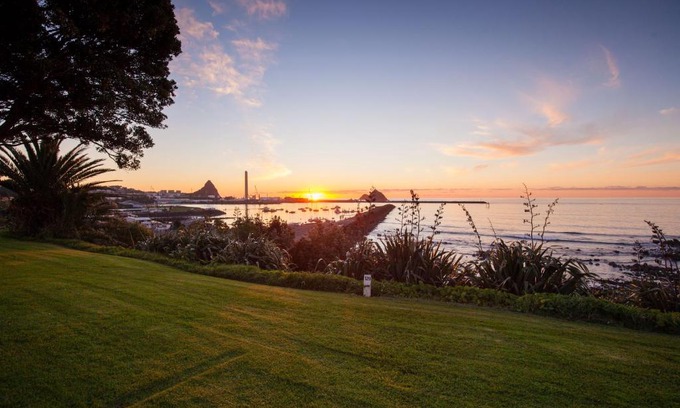 New Plymouth Resort | Belt Road Seaside Holiday Park