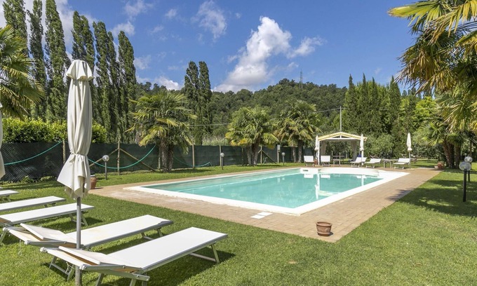 Palaia House | Belvilla by OYO Casa Rossa 8 pax