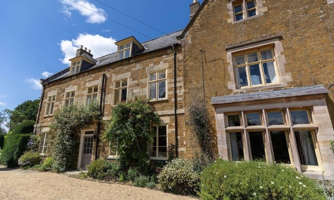 Belvoir House | Belvoir Lodge | Belvoir Castle