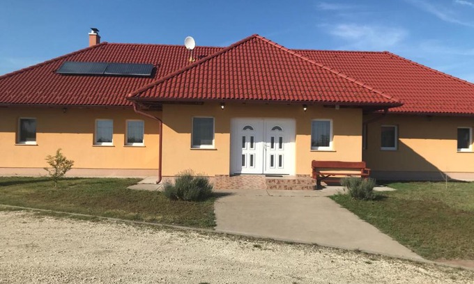 Szentkiraly House | Bencsik Tanya Szentkirály - Szálláshely & Rendezvényház