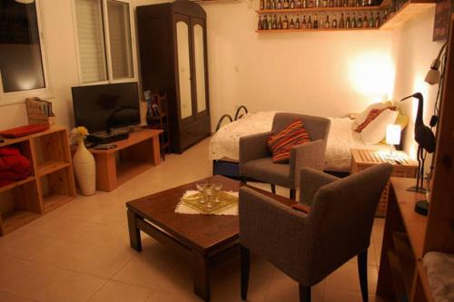 Beit Hanan Apartment | Benny's Studio