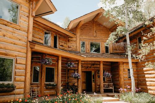 Wilson Bed & Breakfast | Bentwood Inn