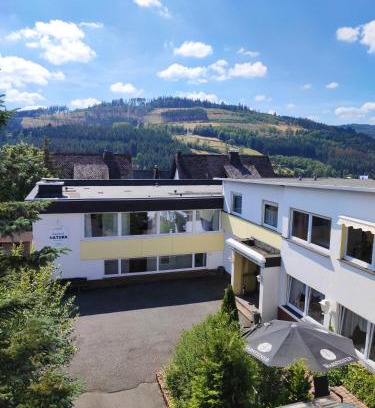 Zueschen Hotel | Berghotel Natura Bed & Breakfast