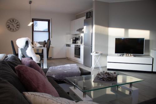 Winterberg Apartment | Bergkristall direkt am Bikepark und Skigebiet, 2 Schlafzimmer, Terrasse, abschließbarer Keller