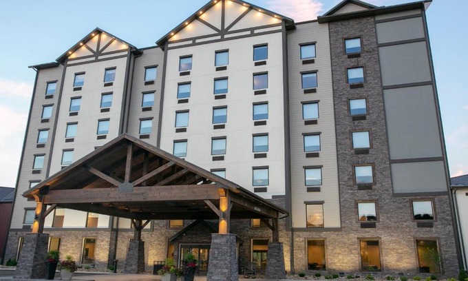 Millersburg Hotel | Berlin Encore Hotel & Suites