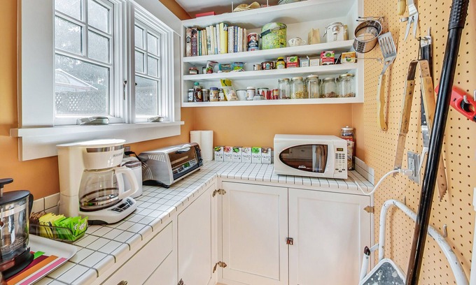Bernal Heights House | Bernal Heights spacious oasis 2b 2ba w/Garden & Laundry