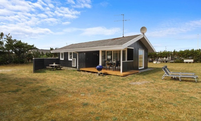 Voersaa House | "Berndt" - 50m from the sea by Interhome