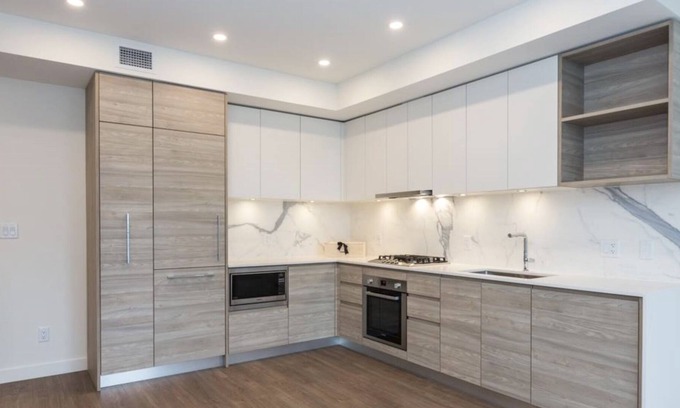 Coquitlam Condo | Beside the beautiful famous Vancouver Golf Club!