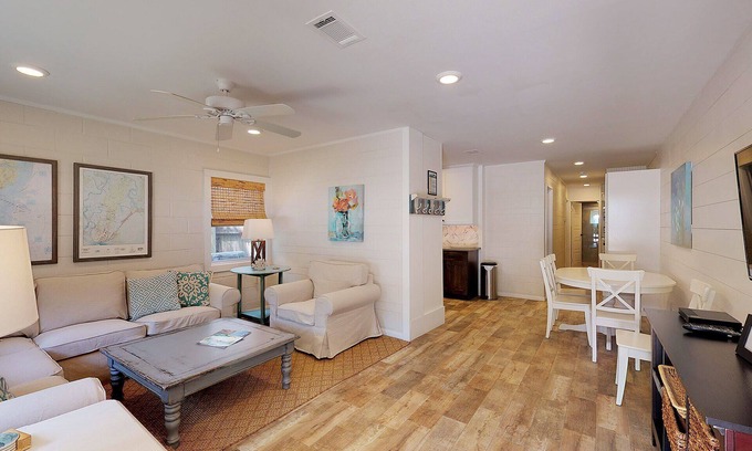 Saint Simons Island Cottage | Best Location! 5 Minute Stroll To The Beach