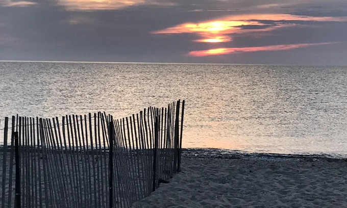 East Chop House | BEST LOCATION * Walk to Town/Beaches * Fun and Relaxing