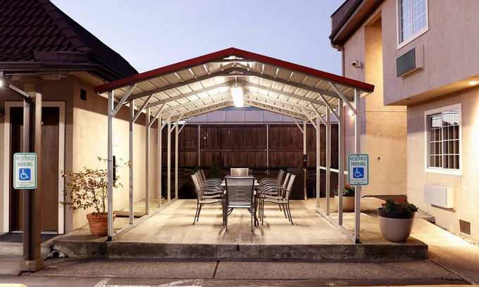 Lynnwood Hotel | Best Lynnwood Inn