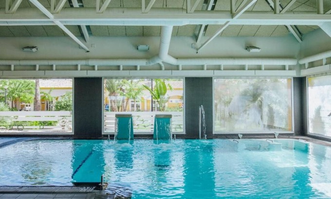 Crevillente House | Best Place to Unwind! Pet-friendly Cabin w/Kitchen & Patio!3 Pools, Free Parking