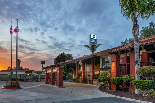 San Ysidro Hotel | Best Western Americana Inn