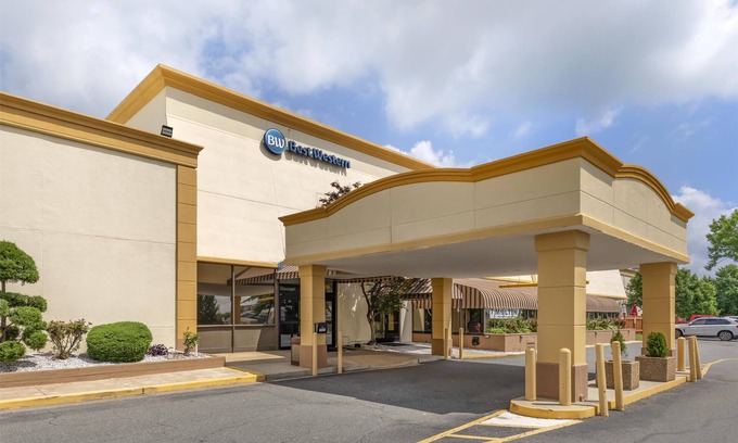 Lakeview Hotel | Best Western Battlefield Inn