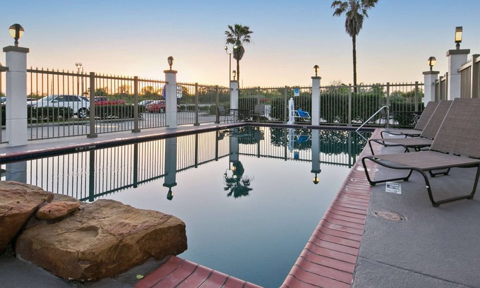 Dayton Hotel | Best Western Dayton Inn & Suites
