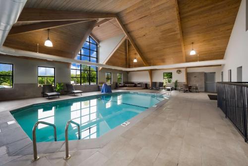 Battle Creek Hotel | Best Western Executive Inn
