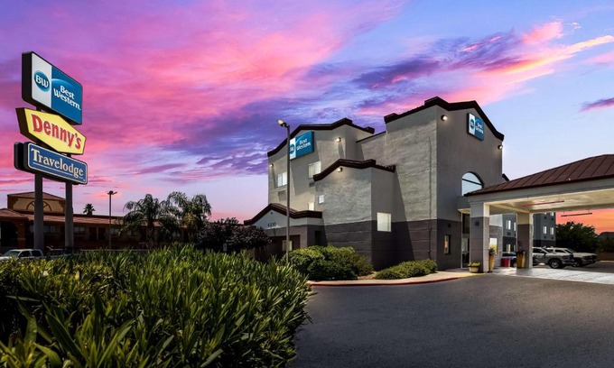 Cortaro Hotel | Best Western Gold Poppy Inn