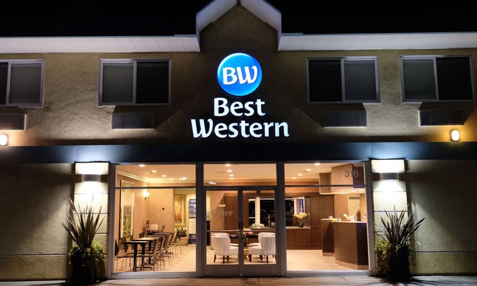 Centennial Hotel | Best Western Inn