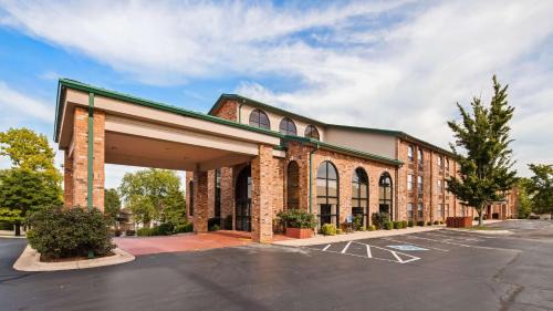 Branson Theater District Hotel | Best Western Music Capital Inn