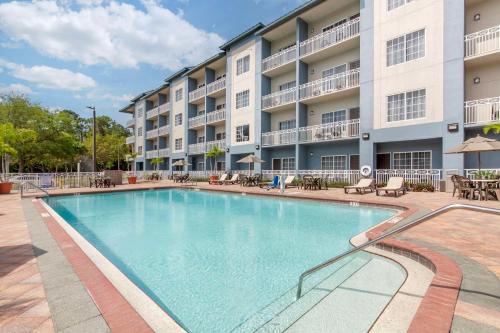 Naples Hotel | Best Western Naples Plaza Hotel