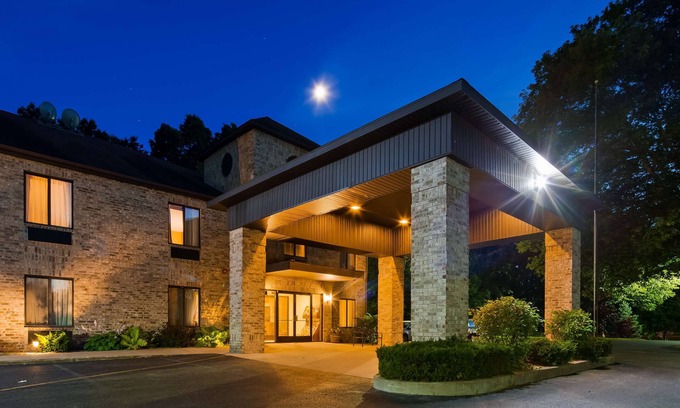 Saugatuck Hotel | Best Western Plaza Hotel Saugatuck