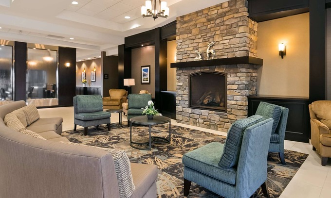 Okotoks Hotel | Best Western Plus Okotoks Inn & Suites