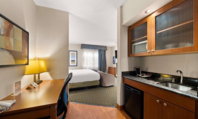 Orangeville Hotel | Best Western Plus Orangeville Inn & Suites