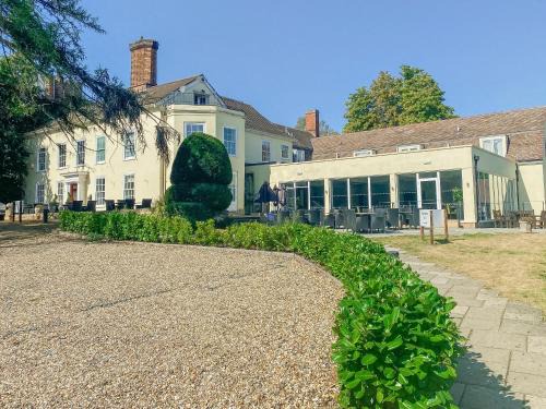 Fornham St Martin Hotel | Best Western Priory Hotel
