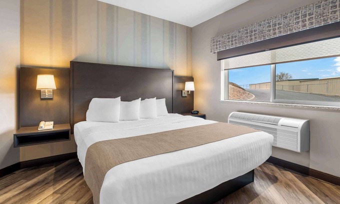 Jerome Hotel | Best Western Sawtooth Inn & Suites