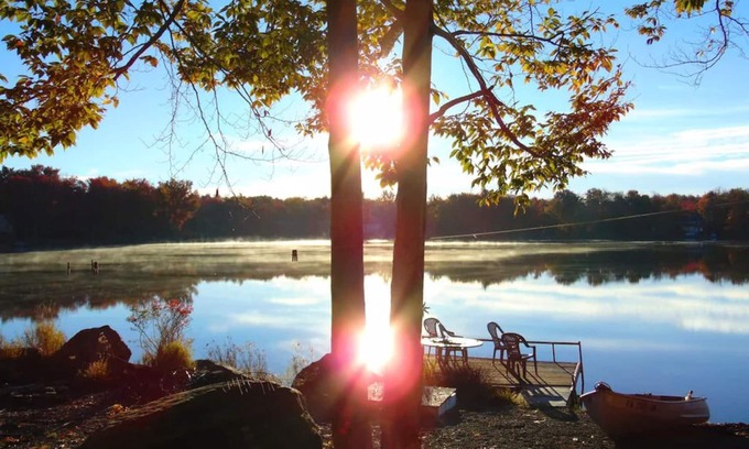 Tobyhanna House | BETTER TO WAKE AT THE LAKE 1 -Beautiful Lakefront House