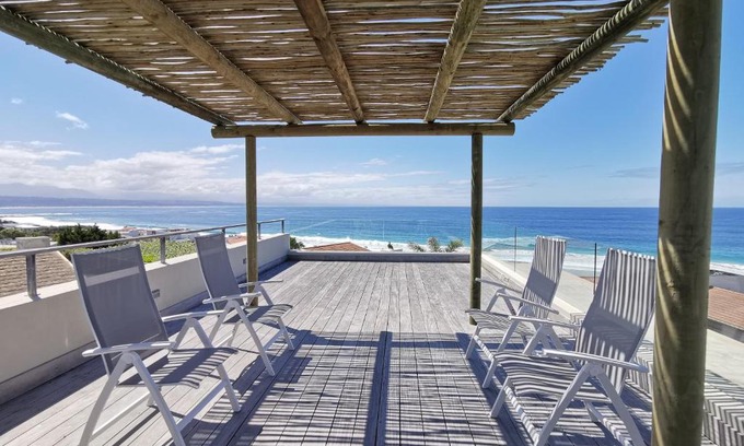 Robberg Beach House | Betty