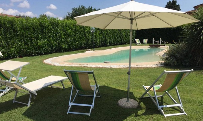 Mologno House | Betulla, Barga! Private beach style pool, WIFI, walk to bars/restaurants!