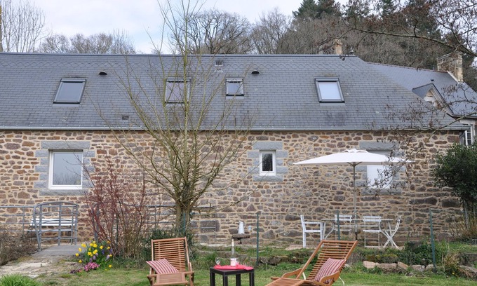 Hudimesnil House | between Granville and Bréhal, holiday Oil Mill in Hudimesnil.