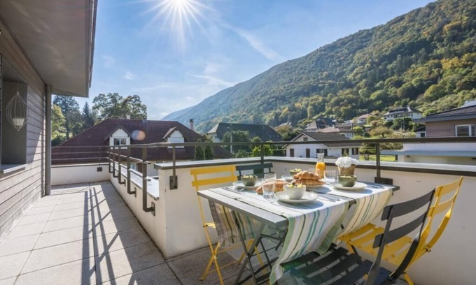Sevrier Apartment | Between lake and mountain - T4 center Sevrier