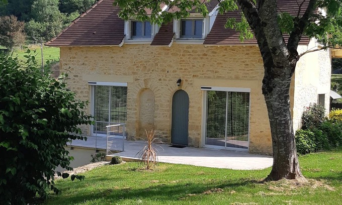Masclat House | Between Sarlat and Rocamadour, this country gîte is ideal for visiting this region.