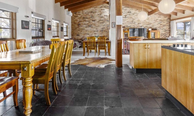 Kalkite House | Beulah by the Lake 3 bedroom house on the lake