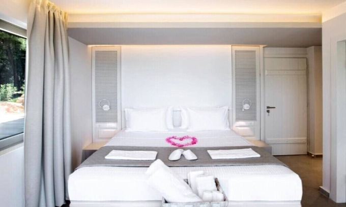 Punta Apartment | BH982 - C - Suite Skiathos